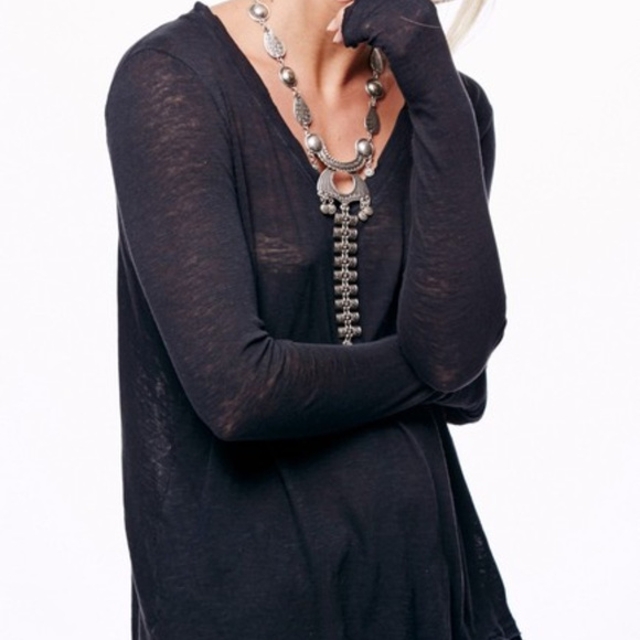 Free People Tops - Free People black Anna Burnout High/Low Tee. Small